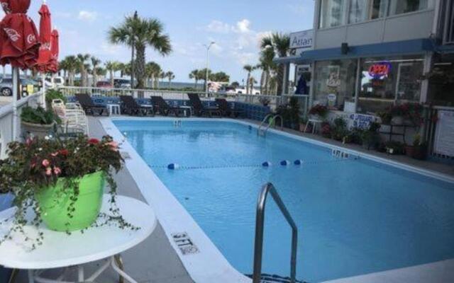 Ocean 5 Hotel