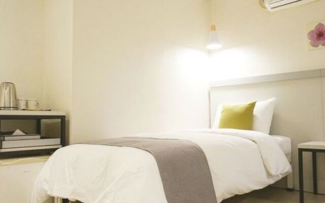 First Stay Hotel Eagle Owl