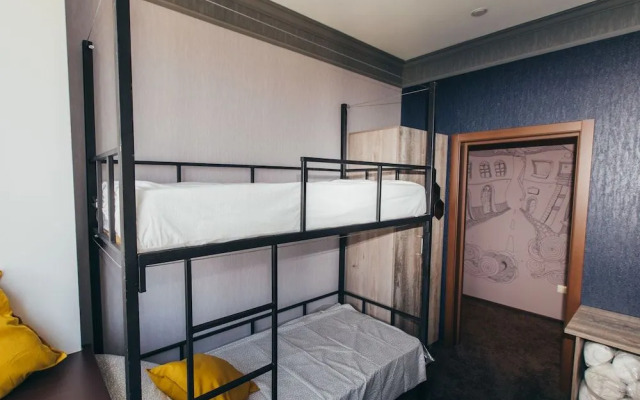 Karlson - Hostel