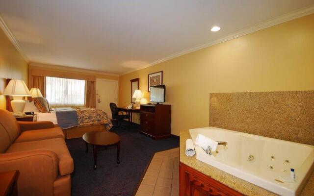 Best Western Forest Inn