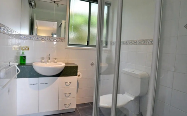 THE Green House - Inlet Side