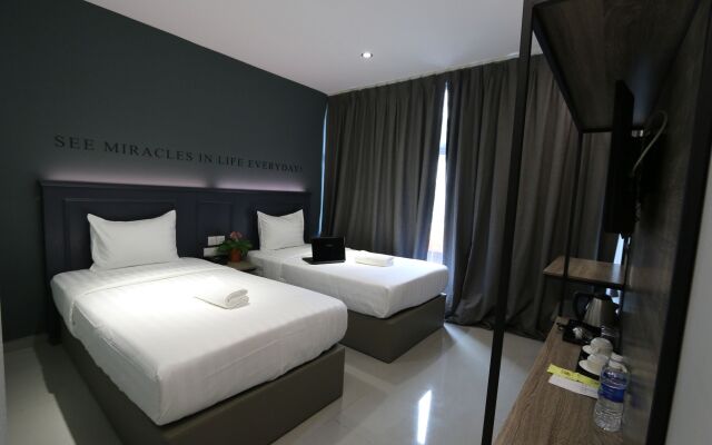 Hotel 99 - Sri Petaling