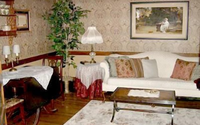 Schuster Mansion Bed & Breakfast