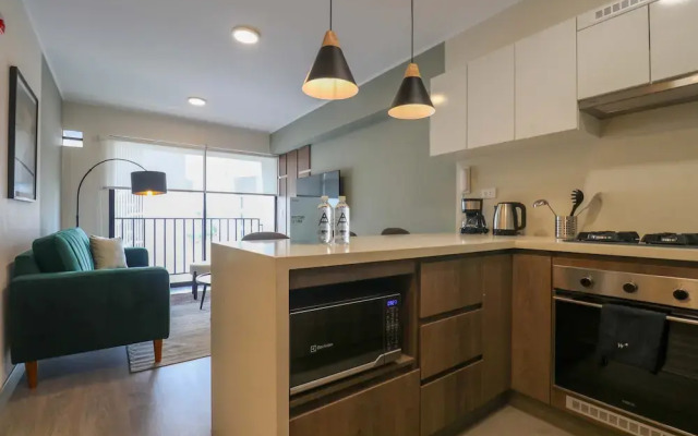 w Grandiose 1BR w Great Balcony in San Isidro
