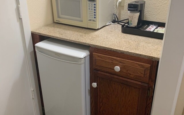 Ramada Williamsburg East Busch Gardens Area