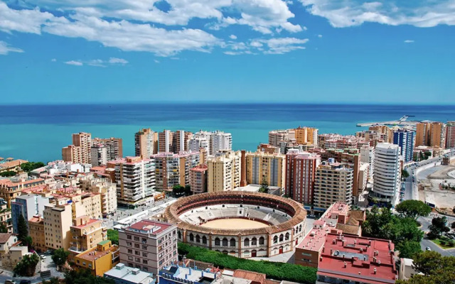 Holidays2Malaga Malagueta Beach