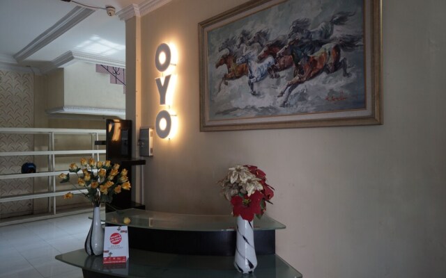 Oyo 776 Bless House