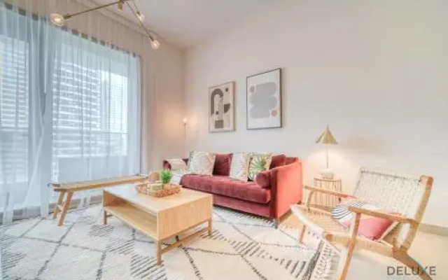 KeyHost - Sparkle Tower 1BR Dubai Marina - K2630