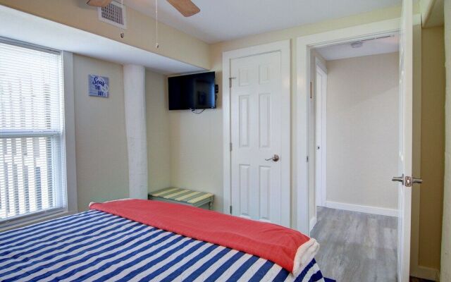 Nauti Mermaid 5 Bedroom Home by Redawning