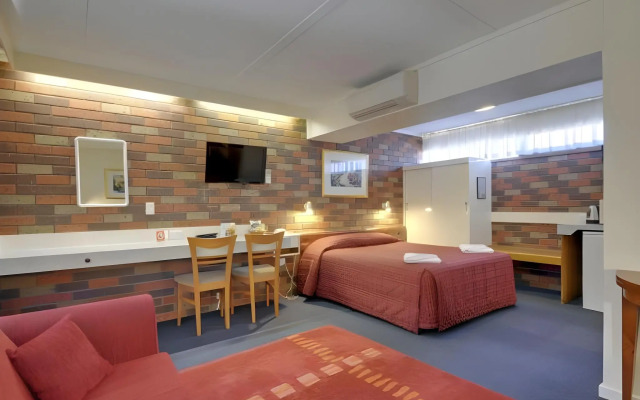 Cedar Lodge Motel Morwell