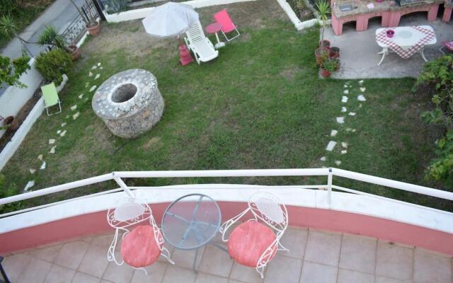 Private Villa AKOBARA, 2km from city center