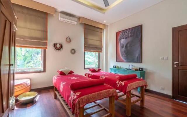 Rouge - Private Villa Sasih Karo