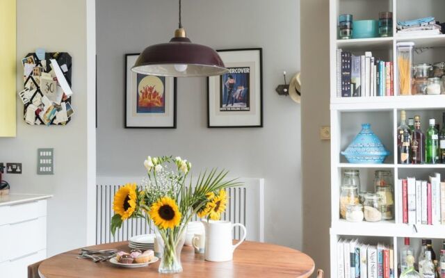 Contemporary 2BR Flat near The Oval