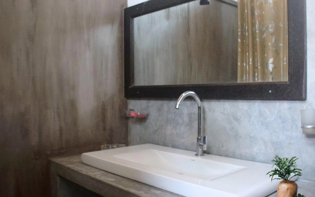 Galle Large Serviced Villa Near Beaches & Fort