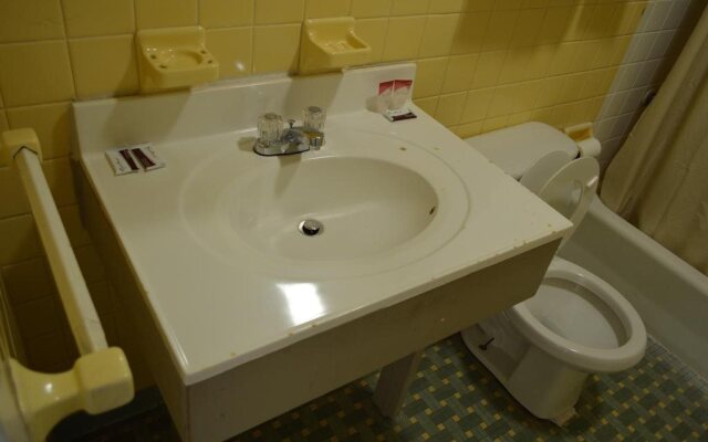 Regency Inn - Lexington