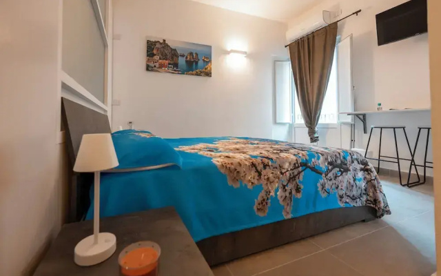 Room-luxury Room La Mandorla
