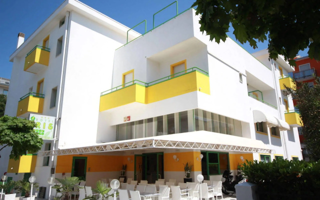 Hotel Iris