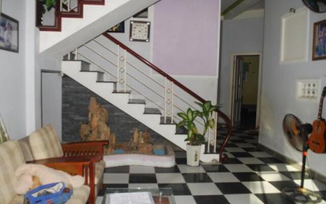 De Vong Riverside Homestay