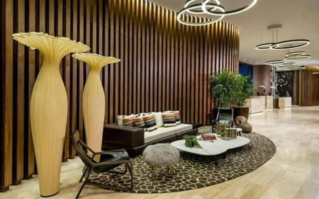 Hyde Beach Condos by Ammos VR