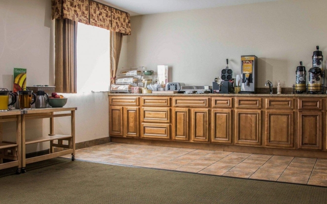 Comfort Suites Canton - Detroit