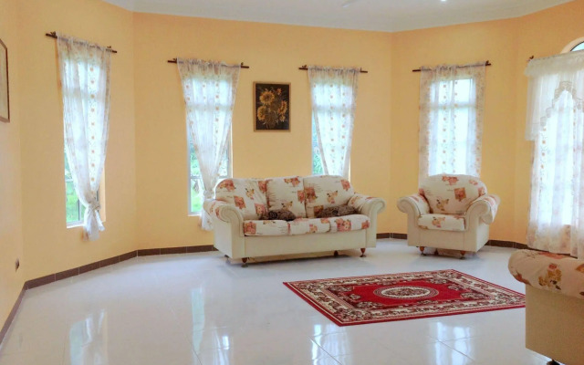 Kapal Terbang Guest House
