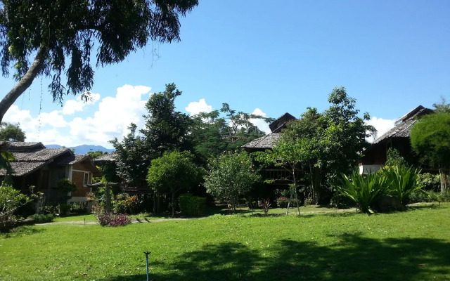 Pai Love & Baan Chon Phao Resort