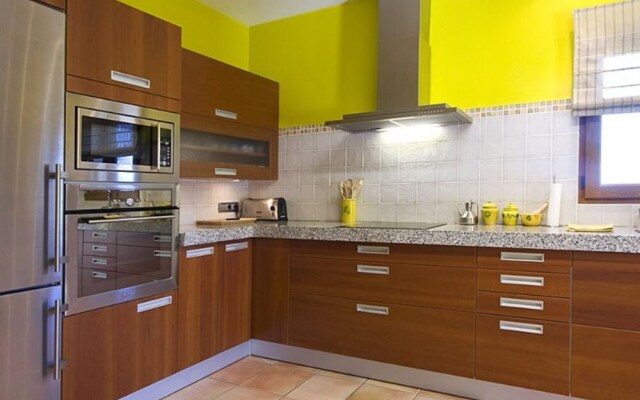 Villa - 3 Bedrooms with Pool and WiFi - 106443