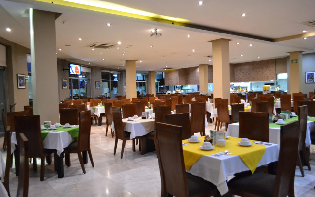 Hotel Maria Isabel