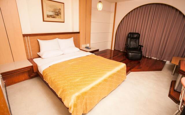 Hwa Nan Hotel