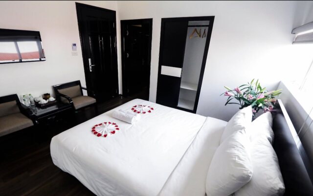 Hanoi Starlight Boutique Hotel