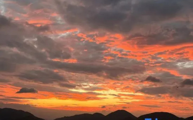 Xiaowa's family wild luxury party group building parent-child homestay