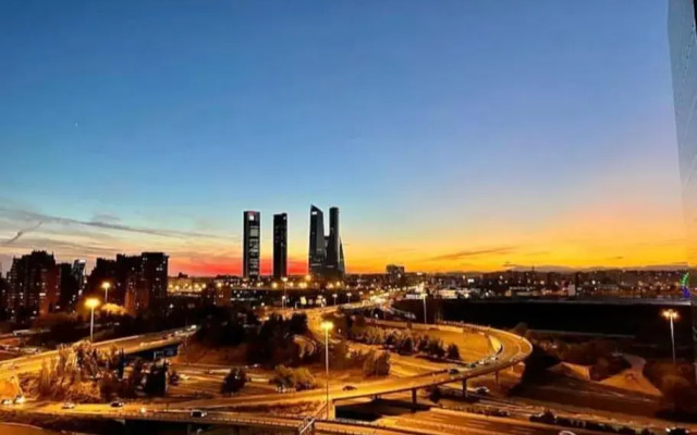 Charming Australis Tower