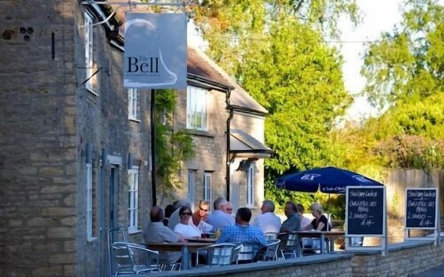 Bell at Hampton