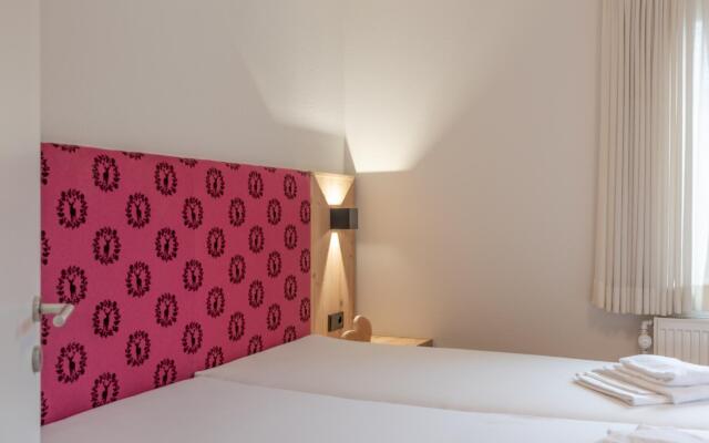 Chalet Love the Alps, 22pax, near ski lift