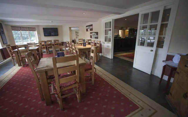 Shillingford Bridge Hotel