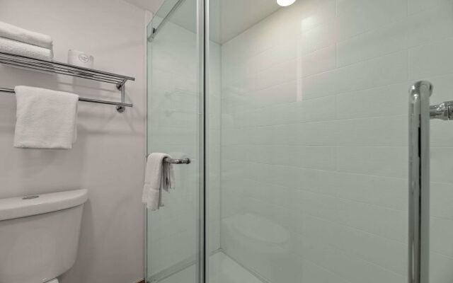 Kings House Motor Hotel