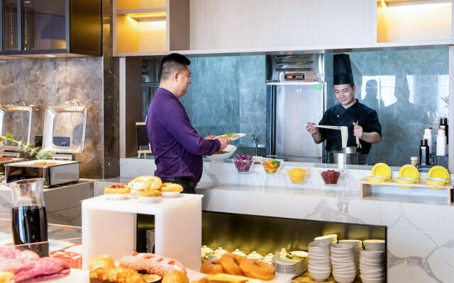 Atour Hotel Jiangxia Metro Station