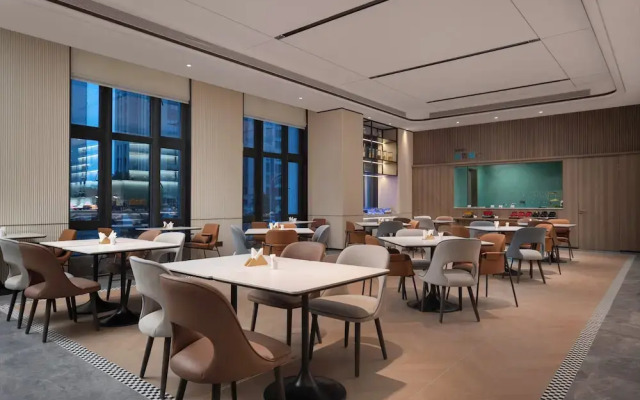 Holiday Inn Express Chongqing Central Park By Ihg