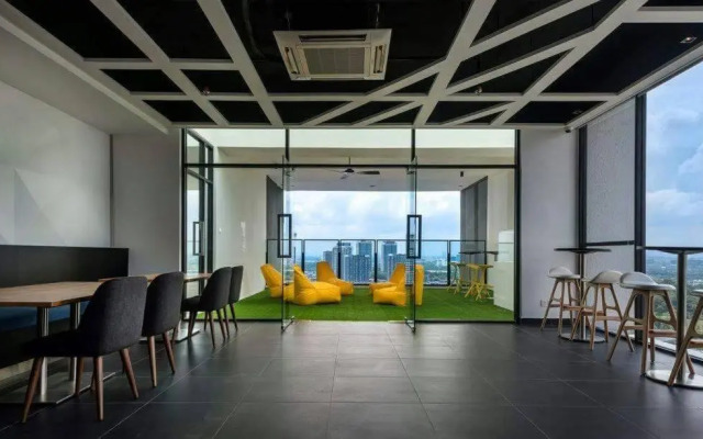 Hid SOHO at KANVAS WiFi Netflix KLIA