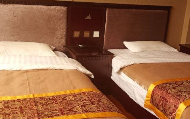 Gangbo Gongga Hotel