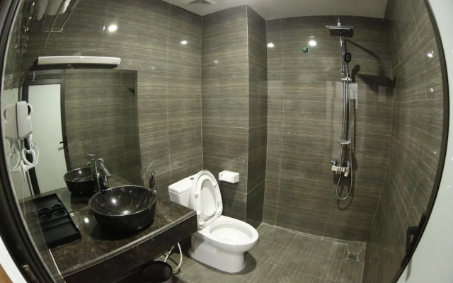 Bao Ngoc Diamond Hotel