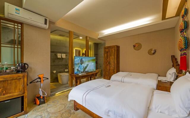 Being Attracted Guest Inn