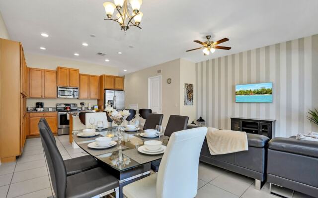 Private Pool BBQ Free Resort Access, Near Wdw!