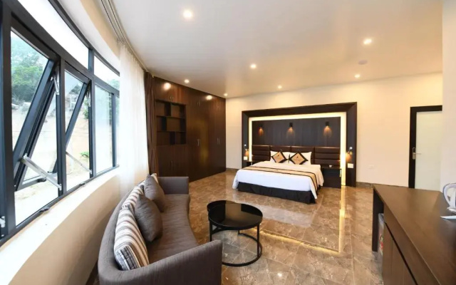 CoTo Starlight Boutique Hotel
