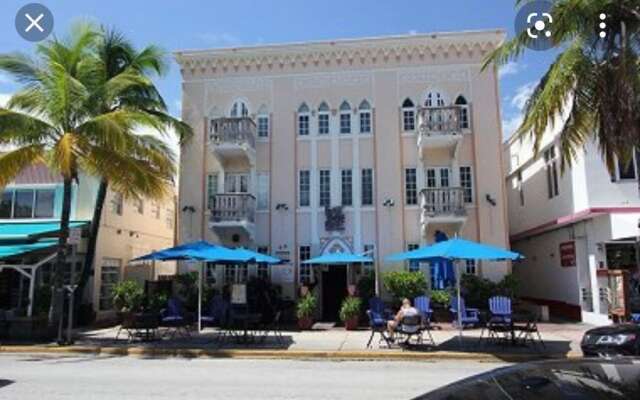 Ocean Drive Apartments