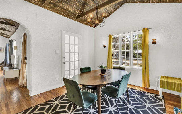 Spanish Beach Bungalow Mainhouse