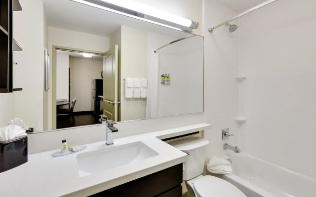 Candlewood Suites Dallas NW - Farmers Branch by IHG