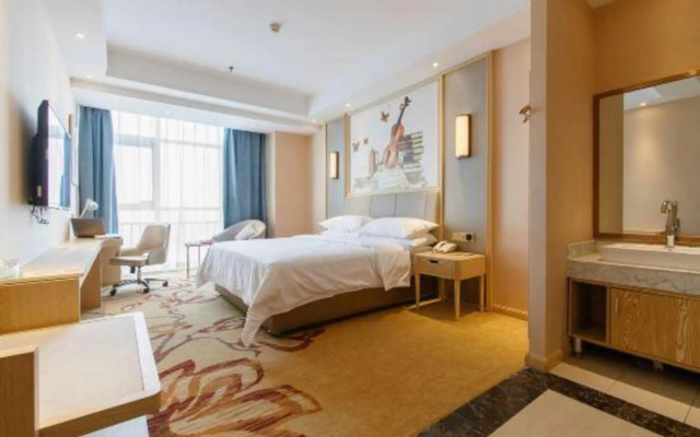 Vienna Classic Hotel (Qilu shoe city zoo store)