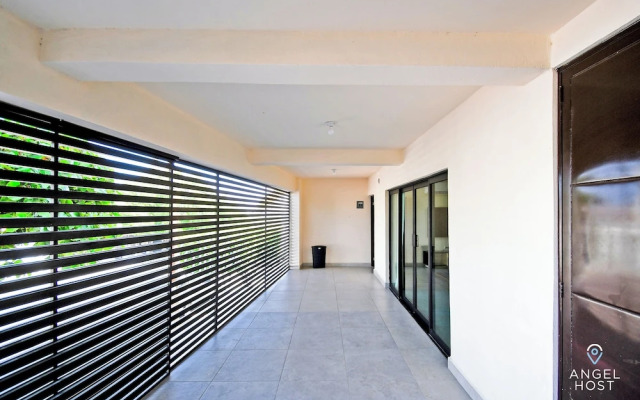 Cozy Stay with onsite Pool Near Malecon