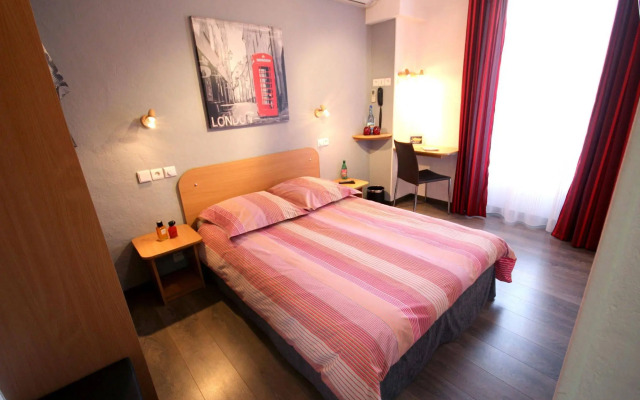 Avaton Hotel